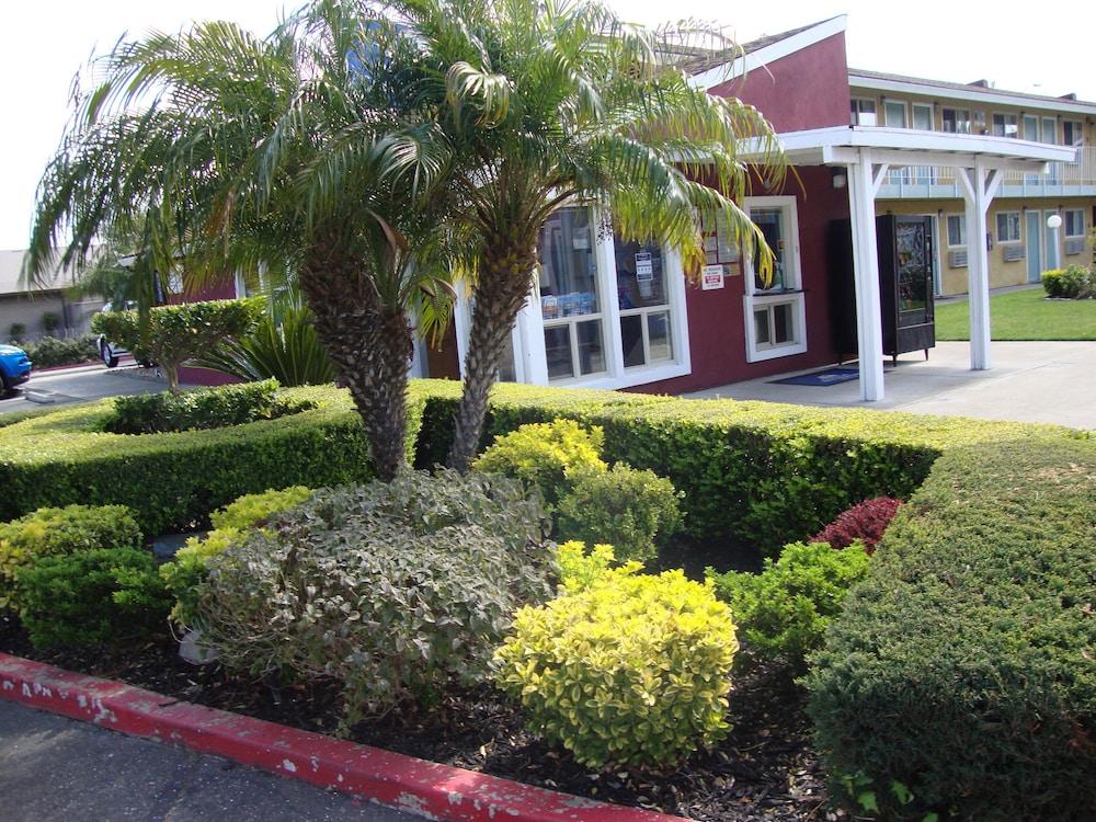 Oasis Inn Sacramento- Elk Grove Екстер'єр фото