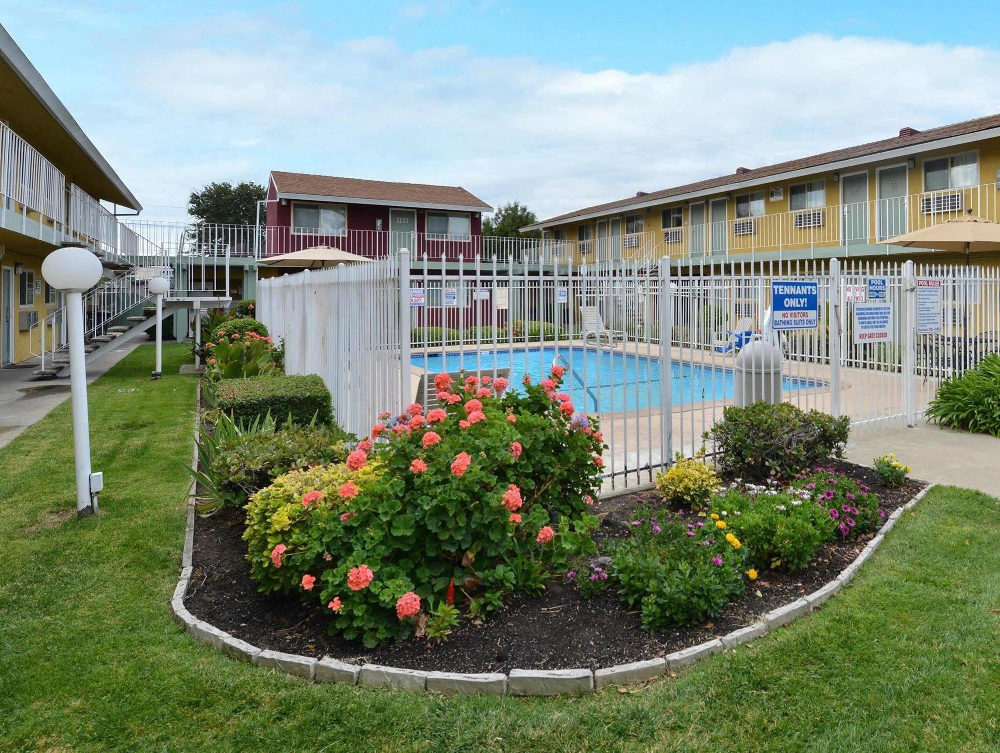 Oasis Inn Sacramento- Elk Grove Екстер'єр фото