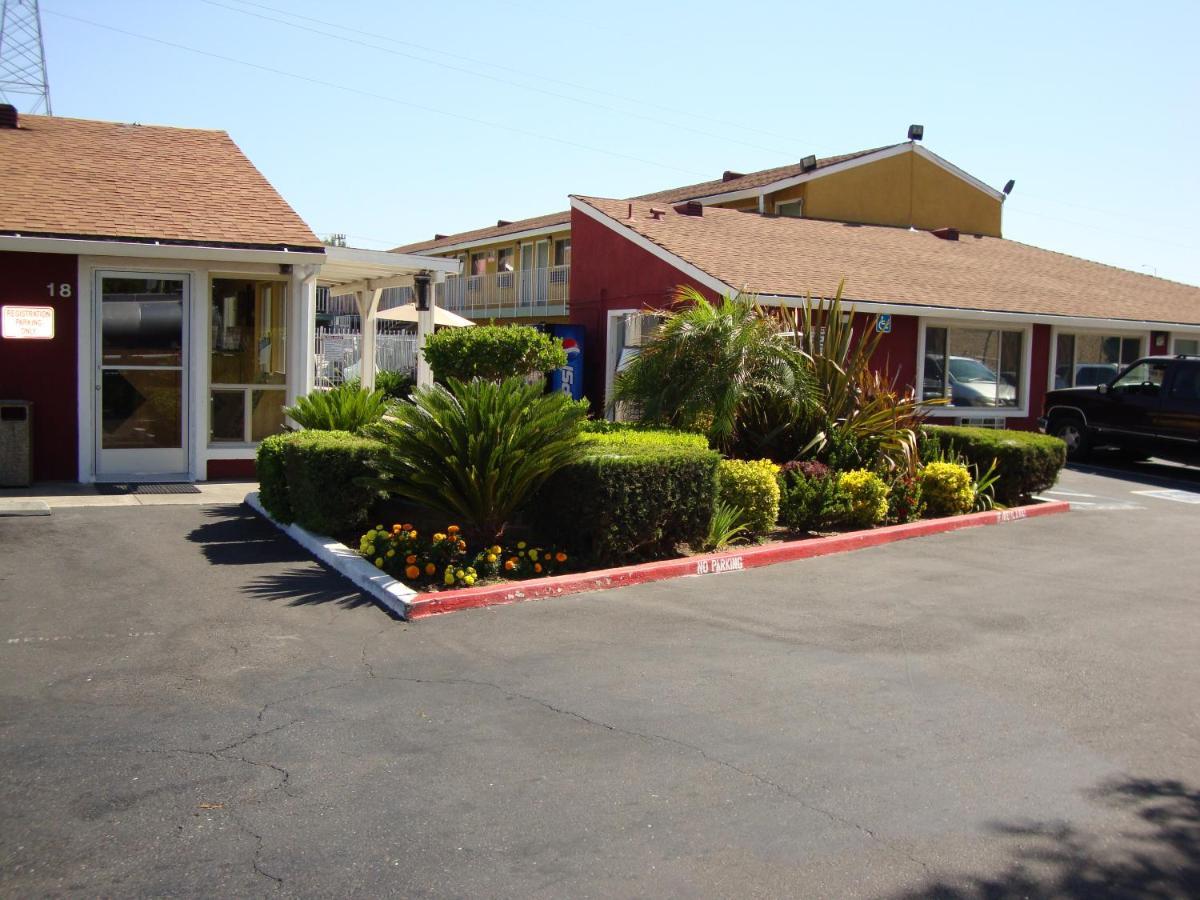 Oasis Inn Sacramento- Elk Grove Екстер'єр фото